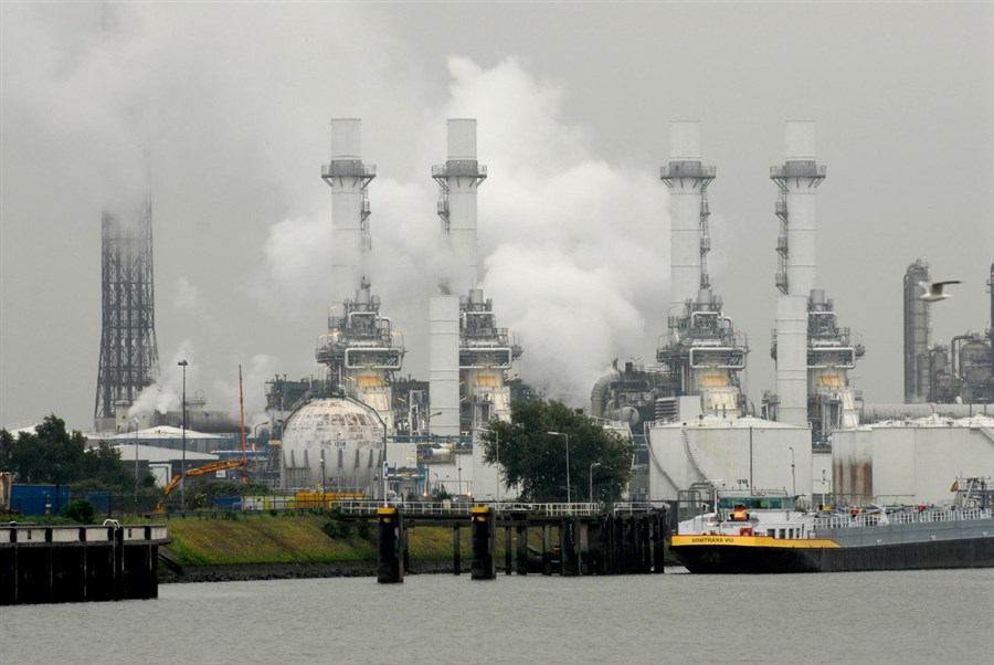 Bericht Rotterdams CO2-afvang en opslagproject Porthos mag doorgaan bekijken